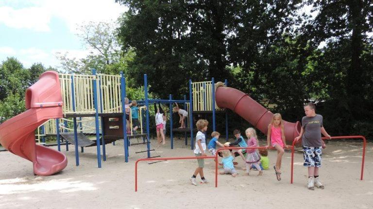 Chalet 15 "De Tien Heugten" Vakantiepark Schoonloo Εξωτερικό φωτογραφία